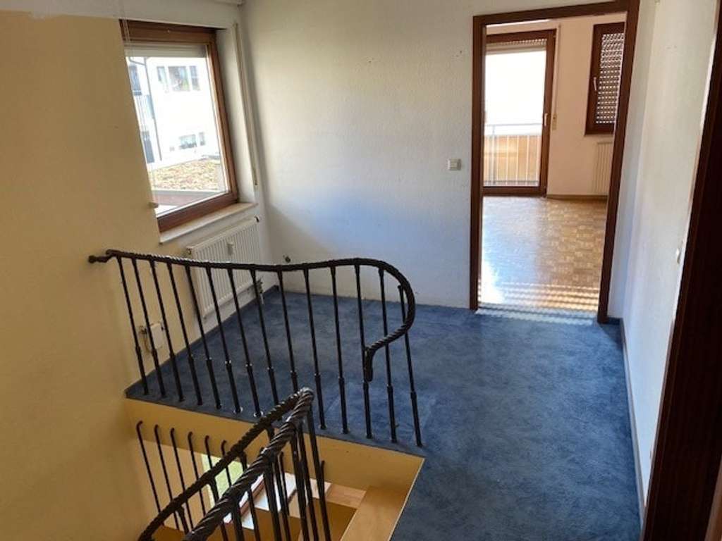 Freie 3,5 Zimmer-Maisonettewohnung in Endersbach in einem 4-Familienhaus