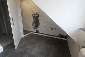 2-Zimmer-Dachgeschoss-Wohnung mit Erstbezug nach Sanierung – Die vollständige Adresse der Immobilie erhältst du vom Anbieter., 51061 Höhenhaus, Köln – Vorschaubild 5