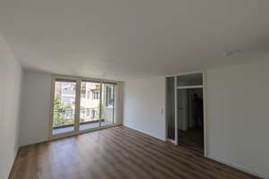 Erstbezug nach Sanierung: 2 Zimmer mit Balkon und TG-Stellplatz, 3 Minuten zum Dom – 50667 Altstadt/Nord, Köln – Vorschaubild 2
