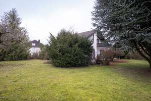 Sehr gepflegtes Einfamilienhaus mit Doppelgarage und sehr großem Garten in Ulm-Jungingen! – Die vollständige Adresse der Immobilie erhältst du vom Anbieter., 89081 Jungingen, Ulm – Vorschaubild 27