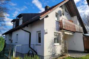 Klein, aber mein: 3,5 Zimmer Quattrohaus mit sonnigem Garten – Fürstenfeldbruck (Kreis) – Vorschaubild 1