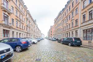 Komfortabler Altbau in Elbnähe. Balkon, Parkett, Carport, und Tageslichtbad mit Wanne. – Hertelstraße 20, 1307 Johannstadt-Nord, Dresden – Vorschaubild 15