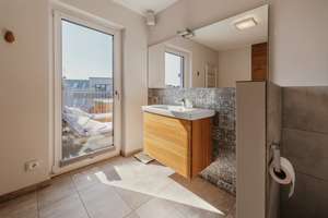 Urbanität trifft Lebensqualität – außergewöhnliches Penthouse für anspruchsvolle Stadtmenschen! – Die vollständige Adresse der Immobilie erhältst du vom Anbieter., 20146 Rotherbaum, Hamburg – Vorschaubild 18