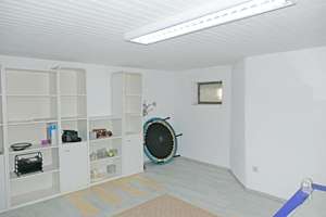 N-Röthenbach West: Modernes RMH mit offenem Wohnbereich, Dachstudio, Garage – Die vollständige Adresse der Immobilie erhältst du vom Anbieter., 90449 Röthenbach West, Nürnberg – Vorschaubild 17