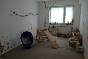 Zwei Zimmer, KDB, Balkon, 1.OG, 56qm, Parkettboden,EBK möglich, in gesichter Lage – Fürstenwall 157, 40215 Friedrichstadt, Düsseldorf – Vorschaubild 3