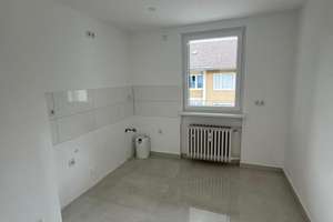 Exklusive kernsanierte 4-Zimmer-Wohnung mit hochwertiger Luxusausstattung und 2 Balkonen in Südstadt – Lischkestr. 00, 42119 Elberfeld, Wuppertal – Vorschaubild 8