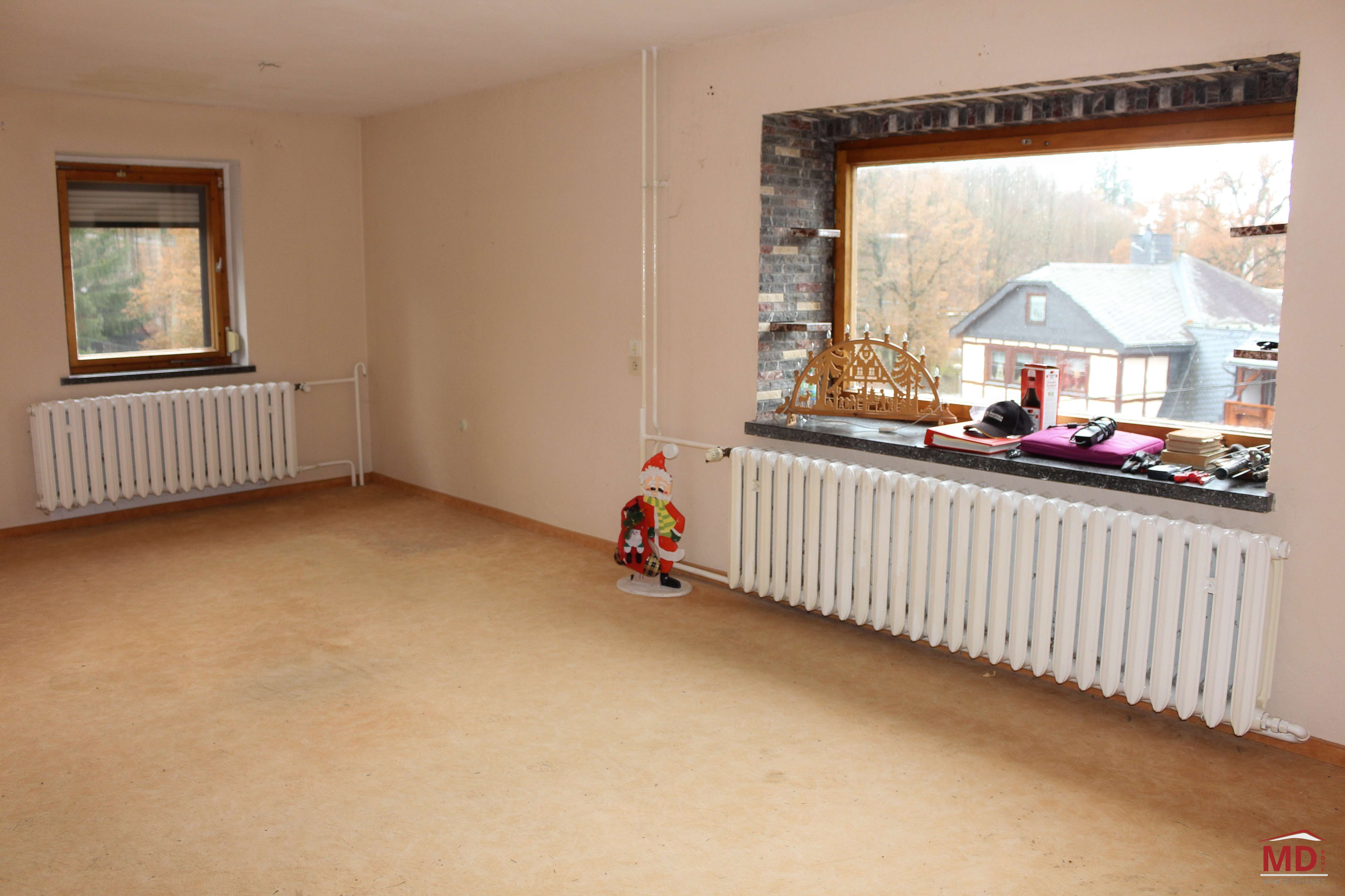 Immobilie in Hartenstein - Großzügiges Wohnhaus mit großem Garten und Privatsphäre in ruhiger Lage - Bild 2