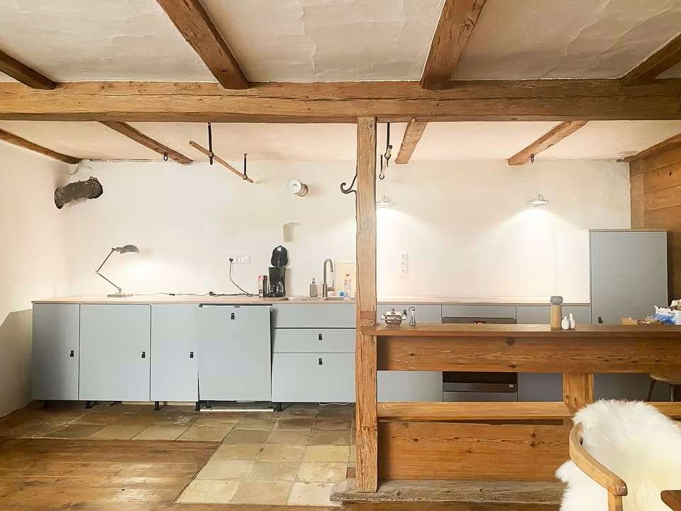 Immobilie in Gangkofen - Historischer Vierseithof mit großem Garten, altem Baumbestand und kultureller Geschichte - Bild 1