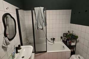 4-Zimmer-Altbau-Wohnung im Dichterviertel von Wiesbaden – Die vollständige Adresse der Immobilie erhältst du vom Anbieter., 65187 Südost, Wiesbaden – Vorschaubild 3