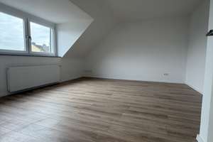 Kernsanierte 1,5-Zimmer-Dachgeschosswohnung in Duisburg Meiderich zu vermieten  – Neustraße 11, 47137 Untermeiderich, Duisburg – Vorschaubild 3