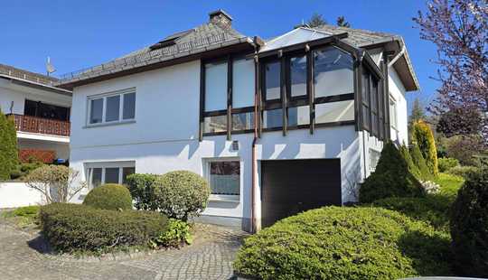 Bild von Sehr großzügiges Einfamilienhaus mit großem Garten in ruhiger Lage am "Herzenberg"