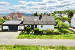 Wundervolles Einfamilienhaus mit idealer Raumaufteilung und schönem Garten in bester Lage von Bal... – Zollernalbkreis – Vorschaubild 2