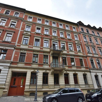 Renovierte & frisch vermietete 3-ZI-WE mit Balkon + Stpl. zur Kapitalanlage!