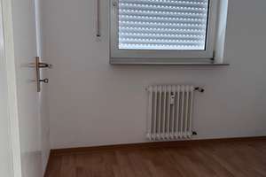 ruhige/grüne 4-Zimmer-Wohnung in Köln-Rath/Heumar – Die vollständige Adresse der Immobilie erhältst du vom Anbieter., 51107 Rath/Heumar, Köln – Vorschaubild 4