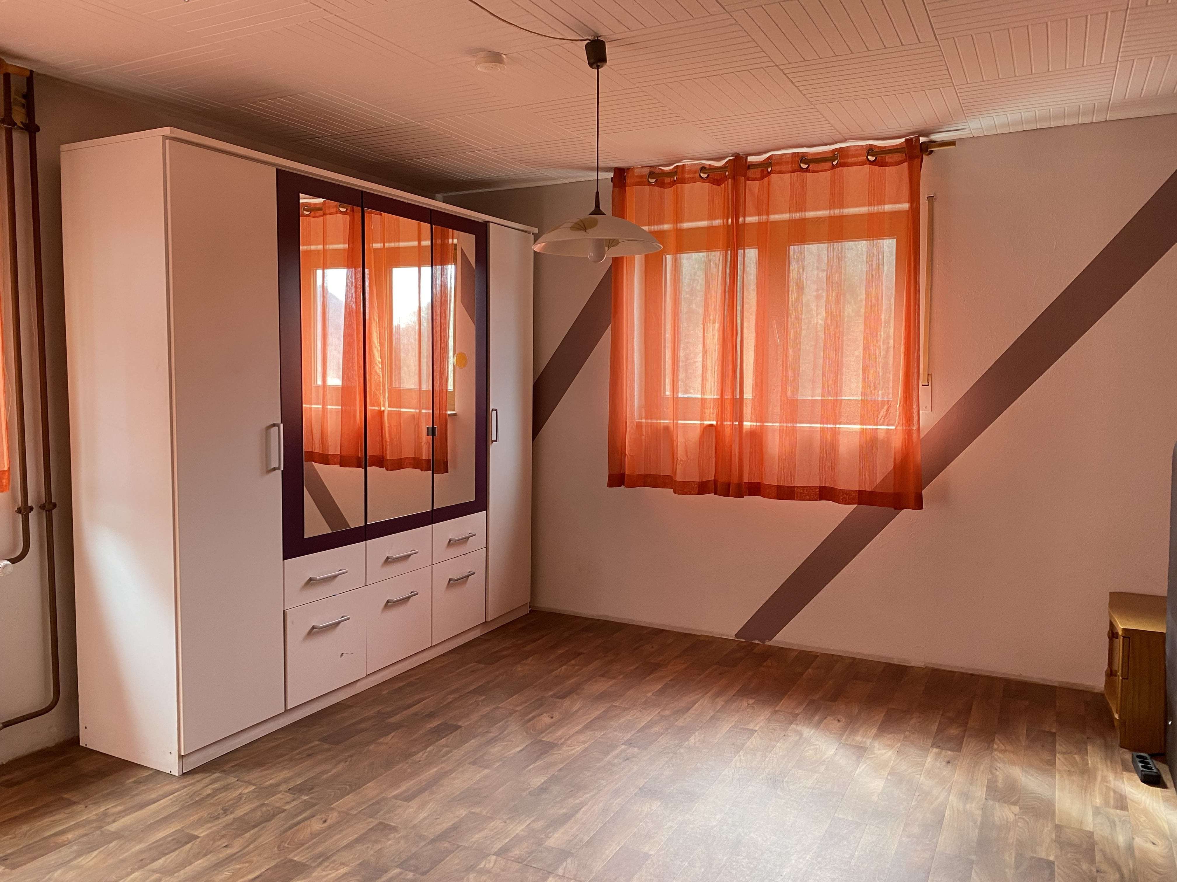 Immobilie in Geislingen an der Steige - Großzügig und familienfreundlich - ideal auch für zwei Generationen unter einem Dach! - Bild 3