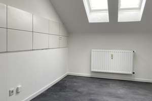 *** Helle 2 Zimmer Wohnung im Dachgeschoss *** – Uellendahler Str 38, 42107 Elberfeld, Wuppertal – Vorschaubild 4