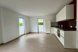 Lichtdurchflutetes Appartment mit privater Terrasse und Garten in der Stadtkrone Ost