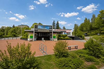 Kernsaniertes Mehrfamilienhaus in Top-Lage am Eisstadion zu verkaufen