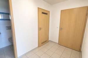 Schöne 2-Zi.-Whg. m. Südbalkon u. EBK - top vermietet - in ruhiger und zentraler Lage – Die vollständige Adresse der Immobilie erhältst du vom Anbieter., 90765 Ronhof, Kronach, Fürth – Vorschaubild 5