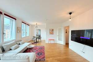 Zuhause mit 3 Zimmern und Balkon in Hamburg