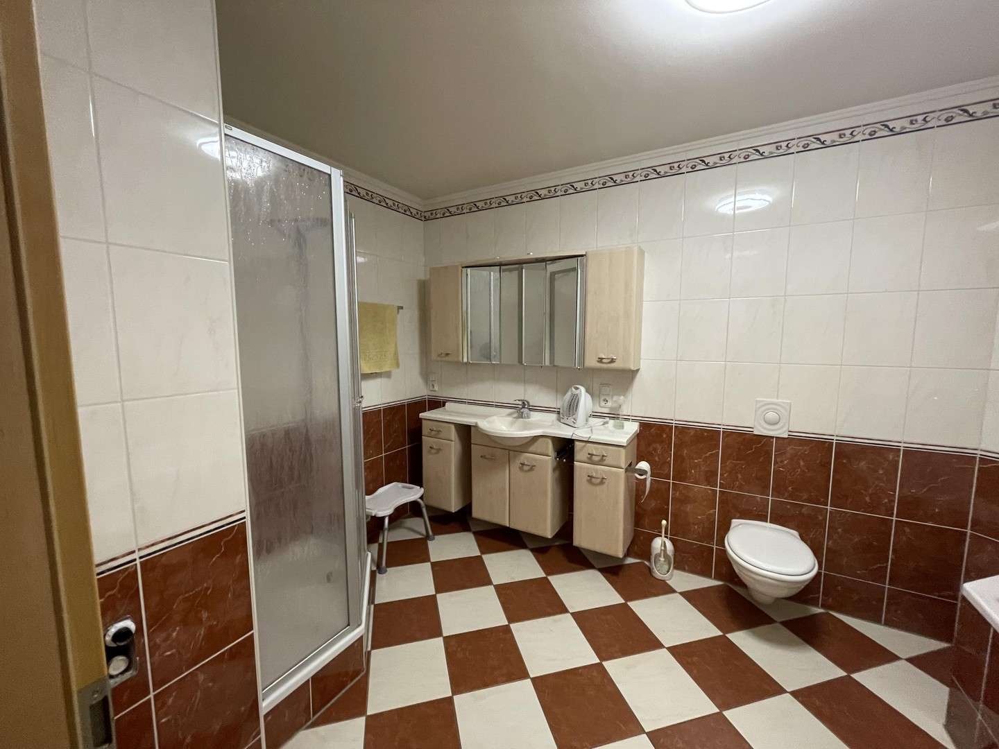 Immobilie in Flieden - Außergewöhnliche Architekten-Landhausvilla mit Einliegerwohnung in bester Wohnlage! - Bild 7