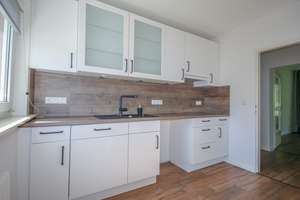 Bremen-Horn-Lehe - Modernisierte 4-Zimmer-Wohnung mit Loggia und Blick ins Grüne – Die vollständige Adresse der Immobilie erhältst du vom Anbieter., 28357 Lehesterdeich, Bremen – Vorschaubild 5