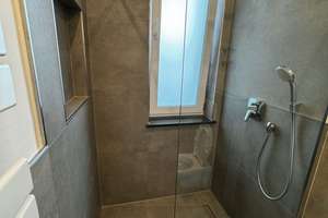 Komplett Kernsanierte Wohnung mit Balkon: exklusive 2,5 Zimmer-Wohnung in Leverkusen – Hardenbergstraße 52, 51373 Küppersteg, Leverkusen – Vorschaubild 5