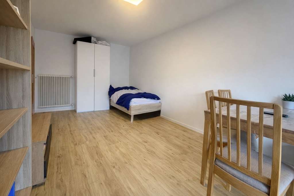 Immobilie in Fürstenfeldbruck - Charmante 1-Zimmer-Wohnung mit Balkon - Bild 1