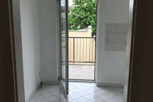 Gut geschnittene 2-R-Wohnung im 3.OG mit großem Balkon ab August 2026 zu mieten – Bahnhofstraße 17, 8056 Mitte-West, Zwickau – Vorschaubild 9