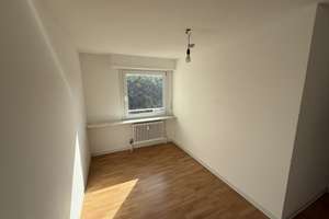 Schicke Dachgeschosswohnung mit großer Sonnenterrasse in Stuttgart-Botnang – Die vollständige Adresse der Immobilie erhältst du vom Anbieter., 70195 Botnang-Nord, Stuttgart – Vorschaubild 9