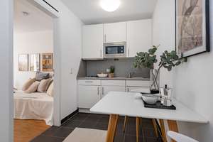 1 Monat mietfrei - Schönes WG-Zimmer für Studenten, Azubis und Schüler – Ernsthaldenstr.  49, 70565 Höhenrand, Stuttgart – Vorschaubild 11