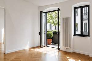Top sanierte & bezugsfreie 2-Zimmer Wohnung mit Südbalkon zwischen Stuttgarter Pl. & Lietzensee – Die vollständige Adresse der Immobilie erhältst du vom Anbieter., 14057 Charlottenburg, Berlin – Vorschaubild 3