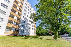 Sanierte 3-Zimmer-Wohnung mit Westbalkon, Weitblick & TG-Stellplatz – vermietete Kapitalanlage – Die vollständige Adresse der Immobilie erhältst du vom Anbieter., 81243 Aubing-Süd, München – Vorschaubild 2
