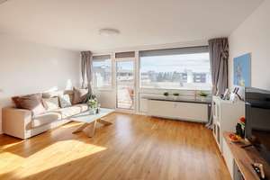 Schwabing-West: Sonnige 3-Zimmer Wohnung mit herrlichem Bergblick – Die vollständige Adresse der Immobilie erhältst du vom Anbieter., 80797 Am Luitpoldpark, München – Vorschaubild 1