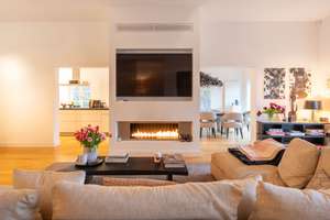 Df.-Zoo: Elegante 8-Raum-Wohnung mit luxuriöser Ausstattung in stilvoller Stadtvilla