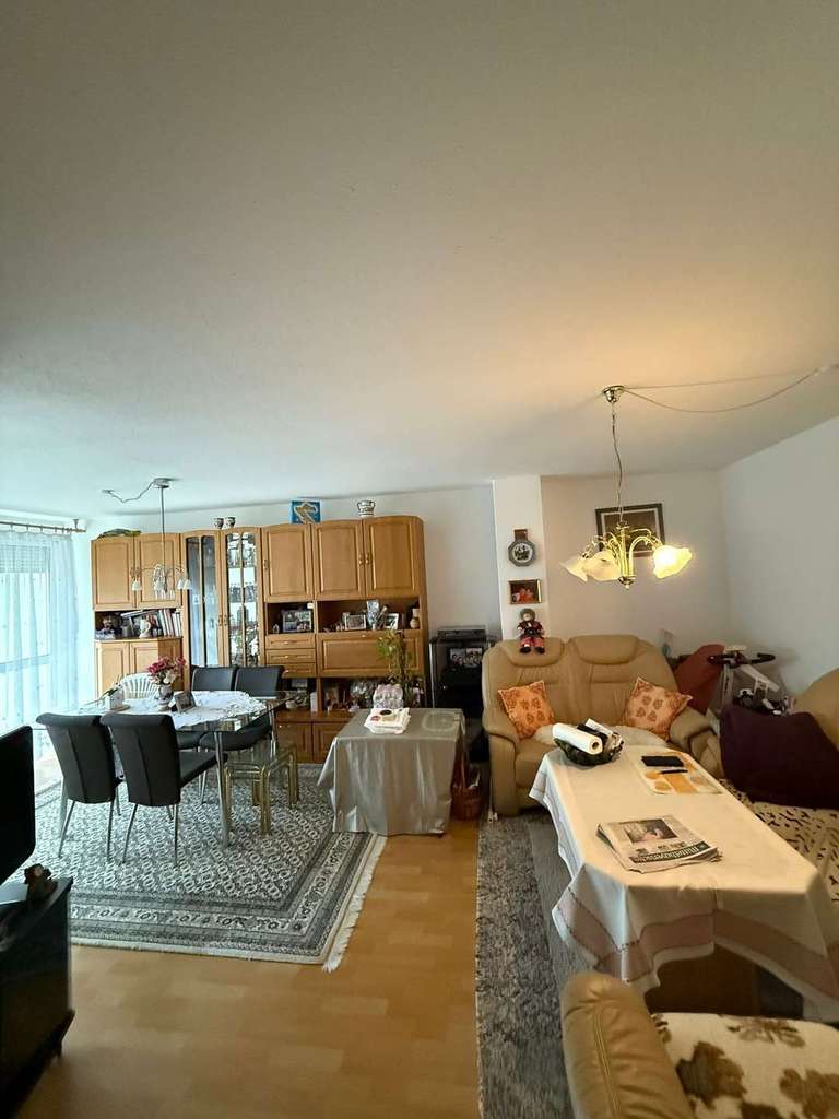 Schöne 2-Zimmer Wohnung im Regensburger Westen mit gesicherten Mieteinahmen - Kapitalanlage