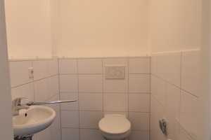** zeitnah einziehen ** helle Grundrissgestaltung mit Balkon, Küchenübernahme möglich – Fitzmauricestraße 7, 50829 Köln – Vorschaubild 8