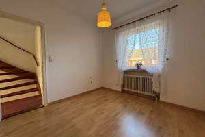 Reihenmittelhaus nebst Garage in Bremen Huchting – Die vollständige Adresse der Immobilie erhältst du vom Anbieter., 28259 Kirchhuchting, Bremen – Vorschaubild 4