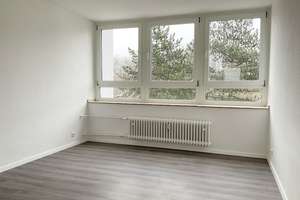 3-Zimmer-Wohnung + Loggia! Renoviert, separate Küche, Wannenbad, Aufzug – Gropiusweg 17, 44801 Querenburg, Bochum – Vorschaubild 5
