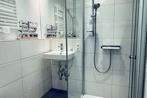 Provisionsfrei von privat: 5-Zimmer-Neubau mit 124,5 m², Westbalkon, Einbauküche & Tiefgarage – 4317 Reudnitz-Thonberg, Leipzig – Vorschaubild 12