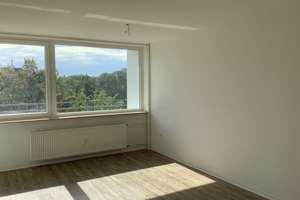 3-Zimmer-Wohnung mit Loggia und fantastischer Aussicht nahe MHH – Nobelring 42, 30627 Groß-Buchholz, Hannover – Vorschaubild 3