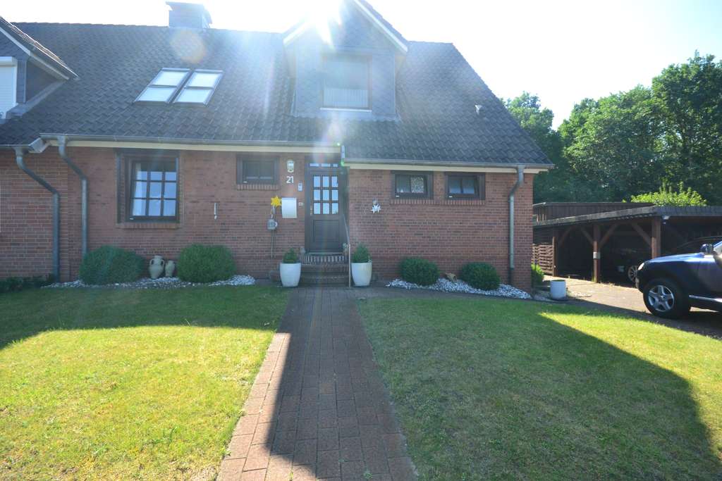 In BEST LAGE!! Exklusives  Zweifamilienhaus/Drei WE möglich!