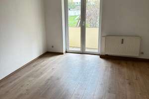 Helle 3-Raum Komfort-Wohnung mit Balkon, Wintergarten und Gartennutzung – Frankenberger Straße 116, 9131 Hilbersdorf, Chemnitz – Vorschaubild 5