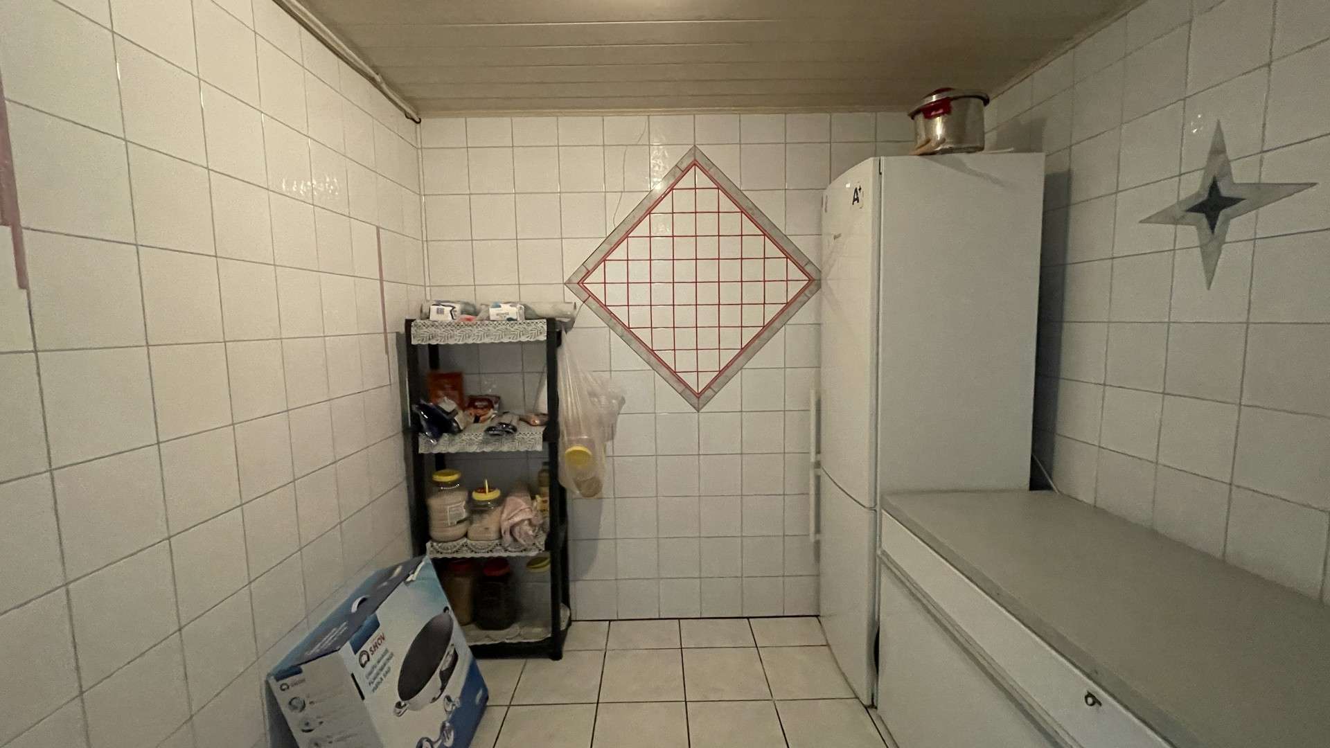 Immobilie in Hennef (Sieg) - Gepflegtes, verklinkertes Zweifamilienhaus mit zwei Garagen und PV-Anlage in Hennef-Blankenberg! - Bild 3