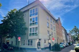 Renovierte 2,5-Raum-Penthouse-Wohnung mit Balkon in Kaiserslautern