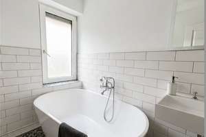 3-Zimmer-Altbauwohnung im Lehenviertel | 73 m² | Kernsaniert | Provisionsfrei | Verkauf gegen Gebot – Die vollständige Adresse der Immobilie erhältst du vom Anbieter., 70180 Lehen, Stuttgart – Vorschaubild 3
