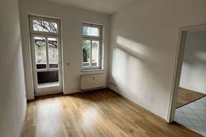 Bezugsfreie 2-Zimmer-Wohnung mit Balkon im Hinterhaus und Blick ins Grüne – Die vollständige Adresse der Immobilie erhältst du vom Anbieter., 4177 Altlindenau, Leipzig – Vorschaubild 2
