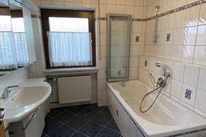 Familienfreundliches Reihenmittelhaus mit Garten – Weißenburg-Gunzenhausen (Kreis) – Vorschaubild 8