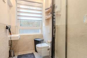 Kernsanierte 3-Zimmer Wohnung
mit Balkon zu verkaufen – Die vollständige Adresse der Immobilie erhältst du vom Anbieter., 56077 Niederberg, Koblenz – Vorschaubild 11