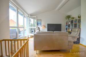 Charmante 3 Zimmer-Dachgeschosswohnung mit zwei Balkonen in ruhiger Bestlage von München-Bogenhausen – Die vollständige Adresse der Immobilie erhältst du vom Anbieter., 81929 Daglfing, München – Vorschaubild 2